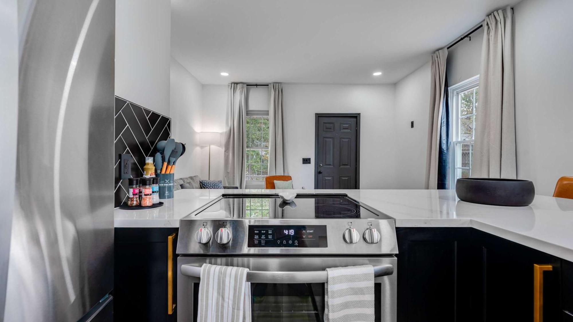 Suburban Hot Tub Oasis Near Osu & Short North *
