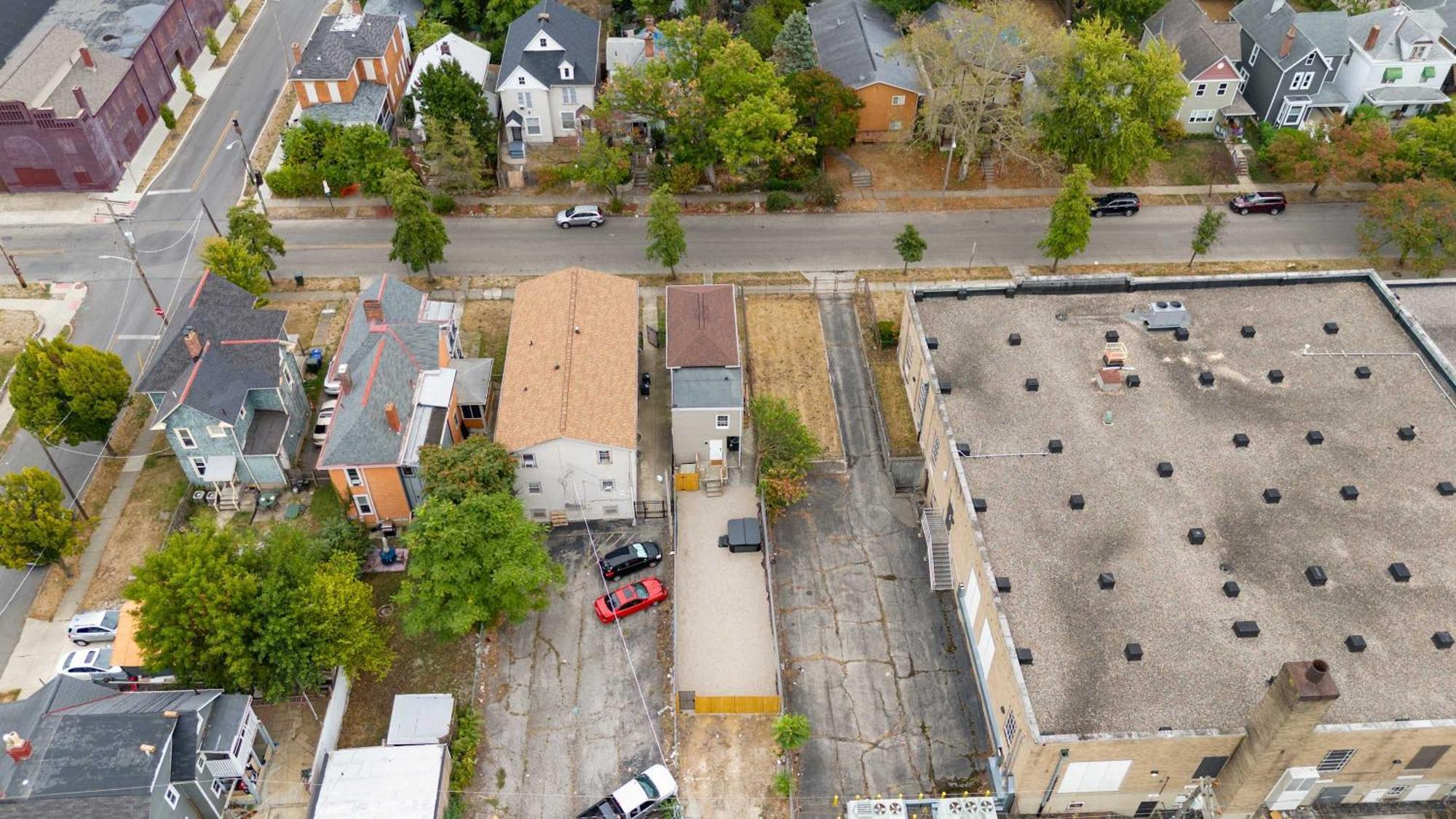 Suburban Hot Tub Oasis Near Osu & Short North Ferienhaus Columbus